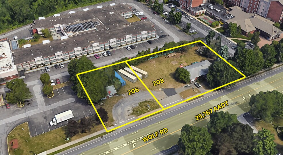 206-208 Wolf Rd, Colonie, NY à louer - Photo de l’immeuble – Image 1 sur 4
