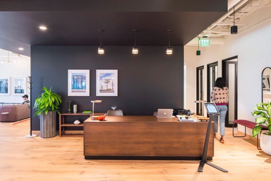 6701 Center Dr W, Los Angeles, CA à louer - Photo intérieure – Image 3 sur 12