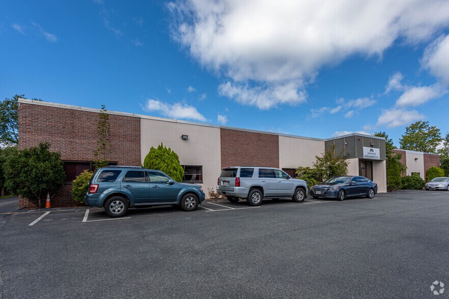 91 Bartlett St, Marlborough, MA à louer - Photo de l’immeuble – Image 3 sur 5