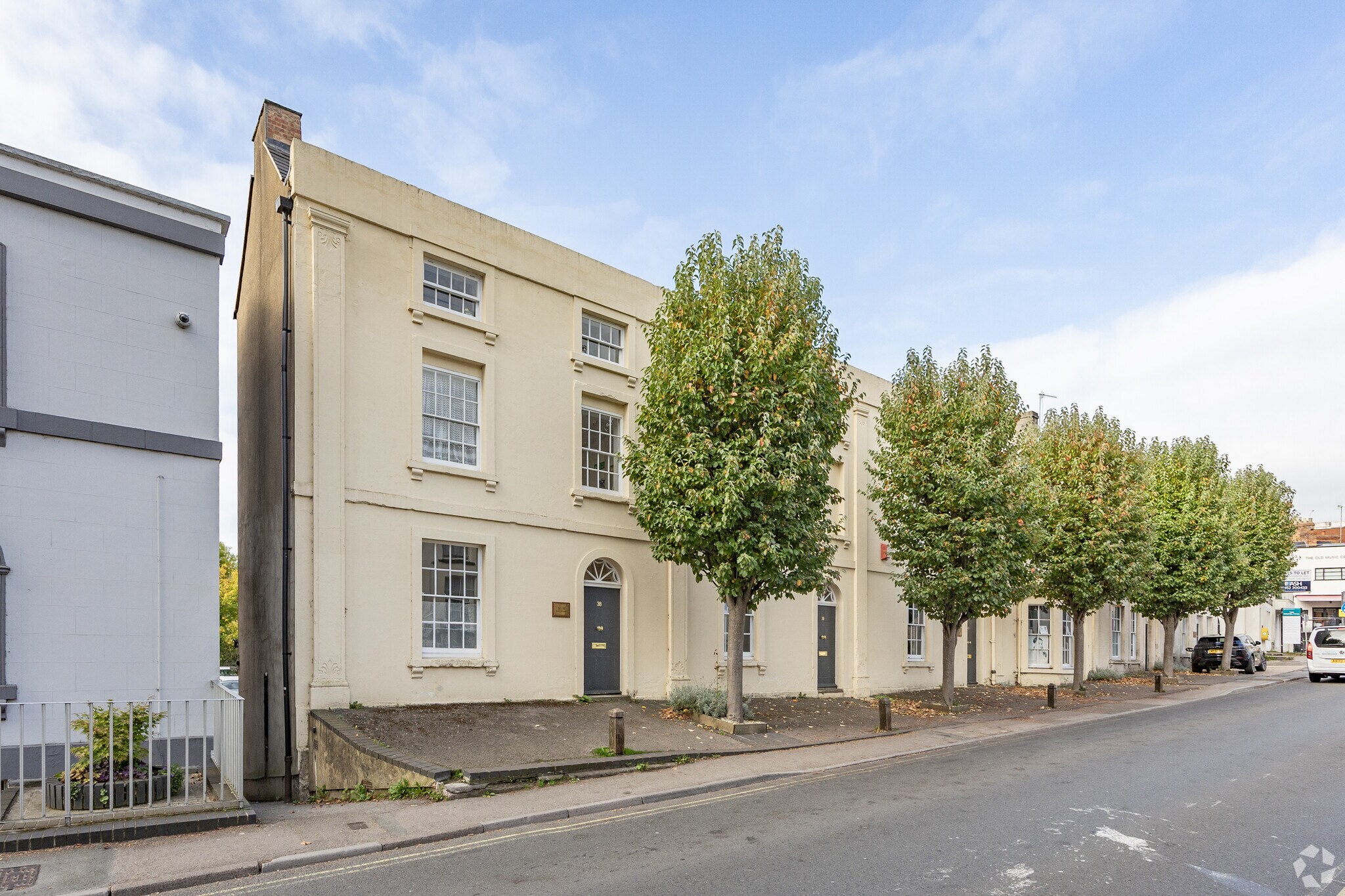38-43 London Rd, Stroud à louer Photo principale– Image 1 sur 5