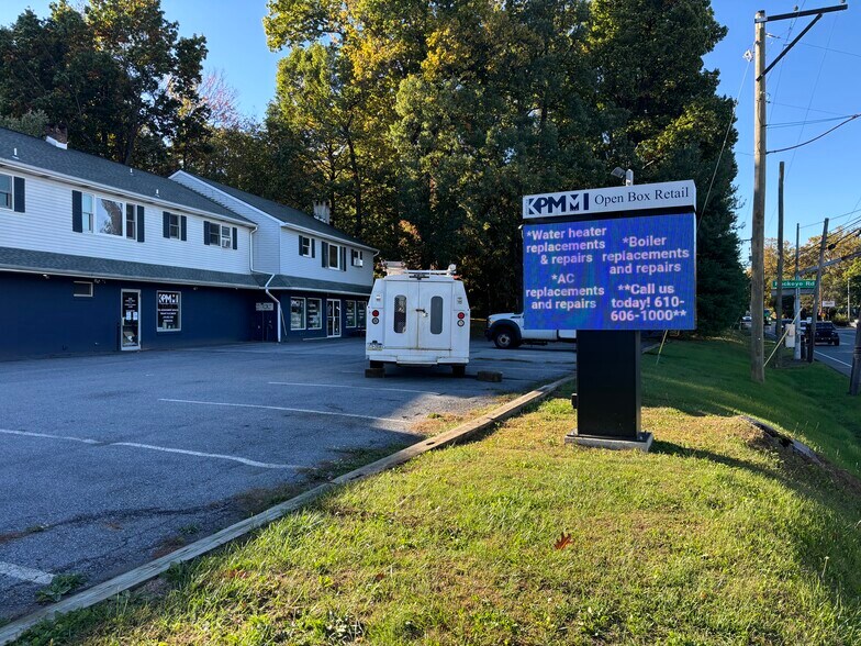 4095 Chestnut St, Emmaus, PA à louer - Photo de l’immeuble – Image 2 sur 4