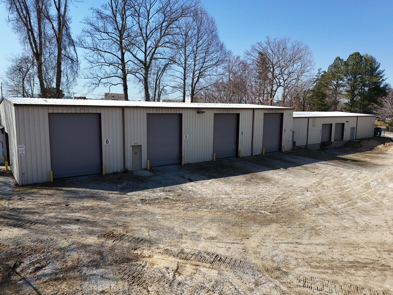 127 Old Hendersonville Rd, Fletcher, NC à louer - Photo de l’immeuble – Image 3 sur 4