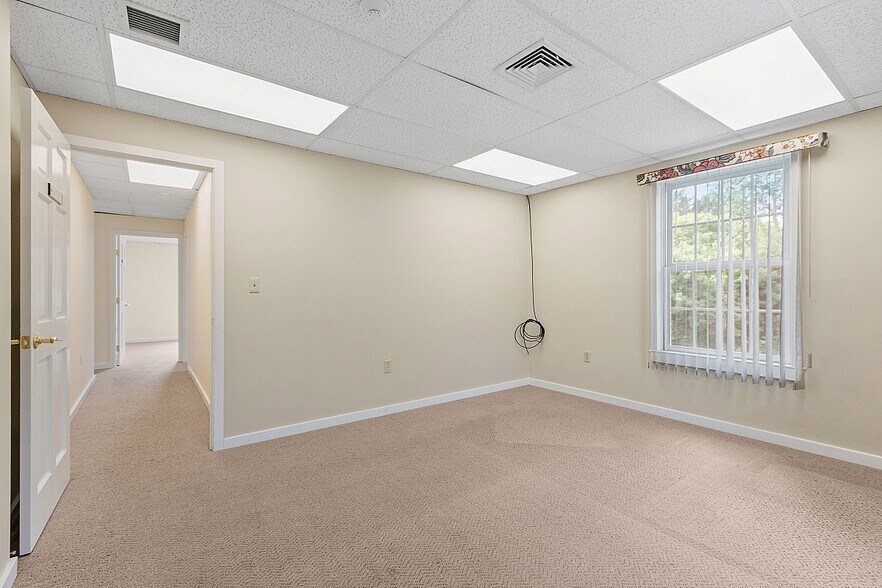 233 Ayer Rd, Harvard, MA à louer - Photo intérieure – Image 3 sur 61