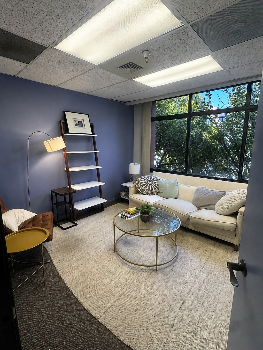 641 Higuera St, San Luis Obispo, CA à louer Photo intérieure– Image 1 sur 3