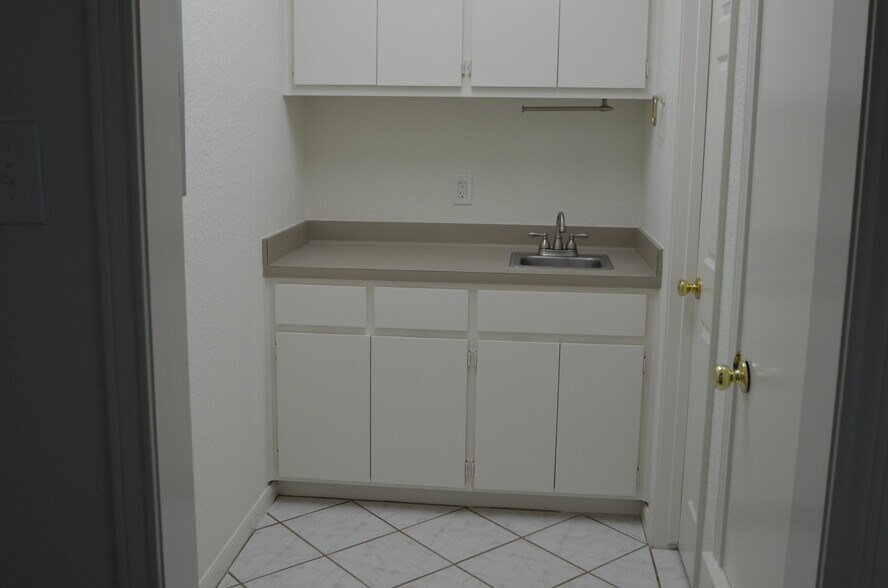 4131 Spicewood Springs Rd, Austin, TX à vendre - Photo de l’immeuble – Image 2 sur 6