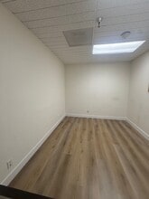 2183 Fairview Rd, Costa Mesa, CA à louer Photo intérieure– Image 2 sur 2