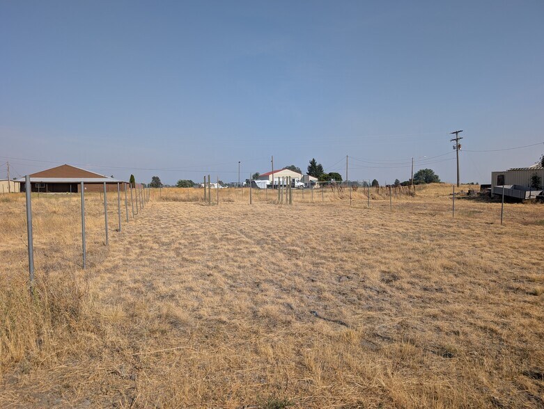 1723 Lundstrom St, Airway Heights, WA à vendre - Photo de l’immeuble – Image 2 sur 3