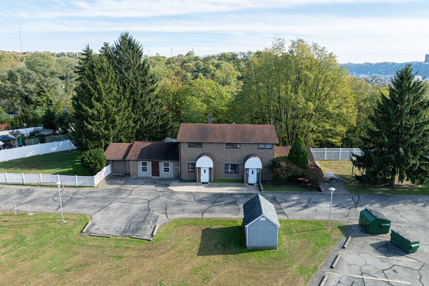 1400 Ingham St, Pittsburgh, PA à vendre - Photo de l’immeuble – Image 2 sur 3