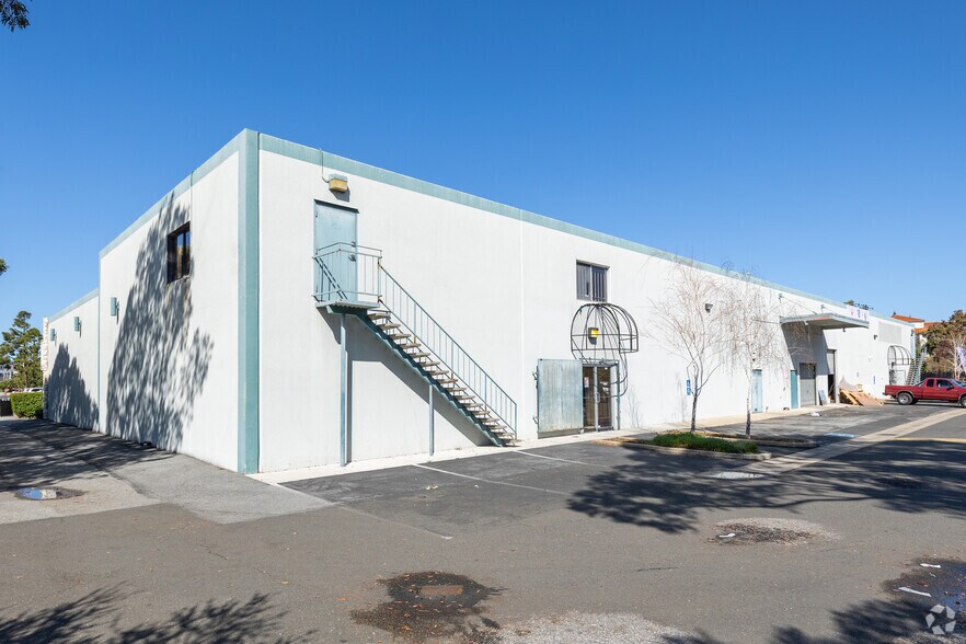 1801 S Grant St, San Mateo, CA à louer - Photo de l’immeuble – Image 2 sur 4