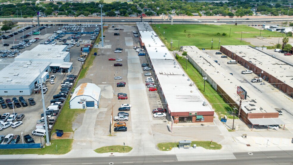 4531 Ayers St, Corpus Christi, TX à louer - Aérien – Image 2 sur 17
