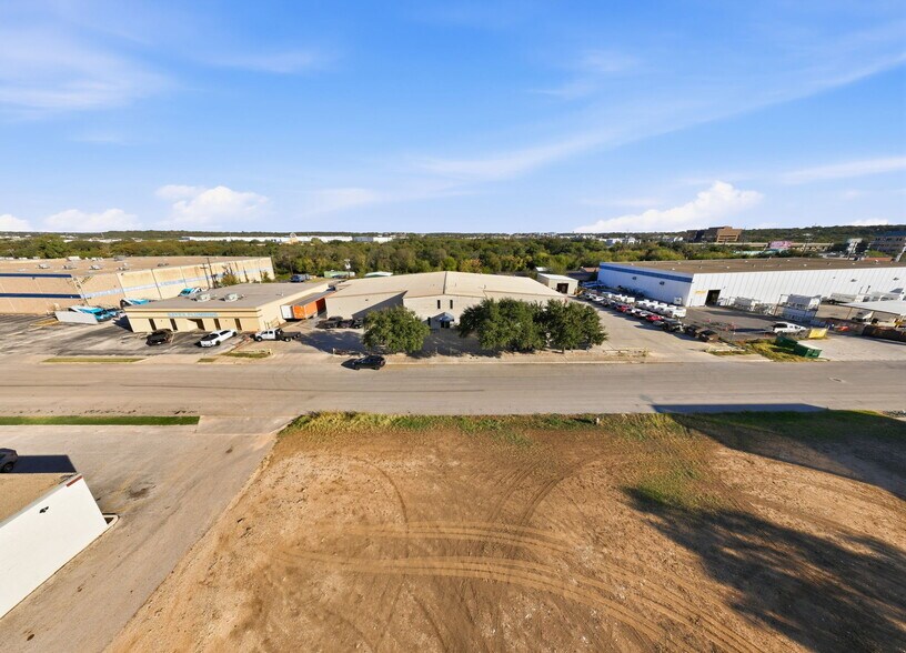 315 N Park Dr, San Antonio, TX à vendre - Photo de l’immeuble – Image 3 sur 76