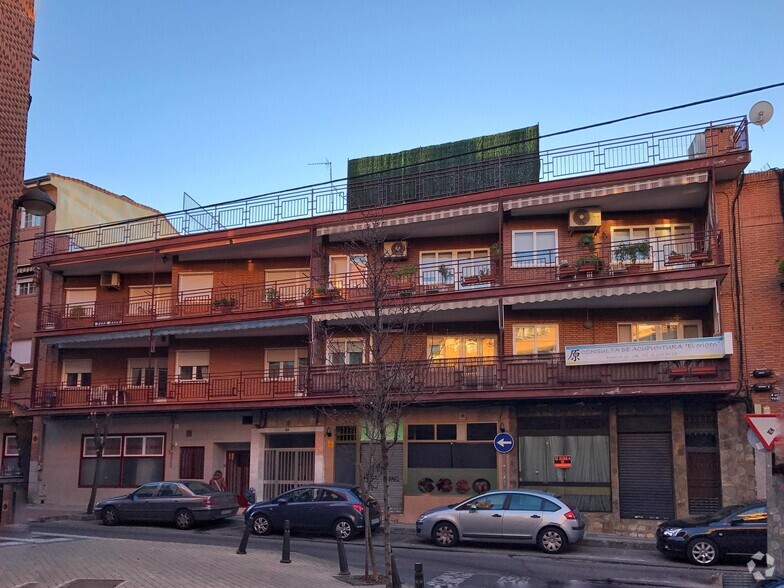 Calle Villaverde, 28, Getafe, Madrid à vendre - Photo de l’immeuble – Image 2 sur 2