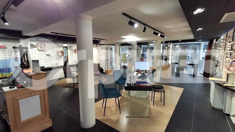 Local commercial dans Pornichet à louer Photo intérieure– Image 1 sur 7