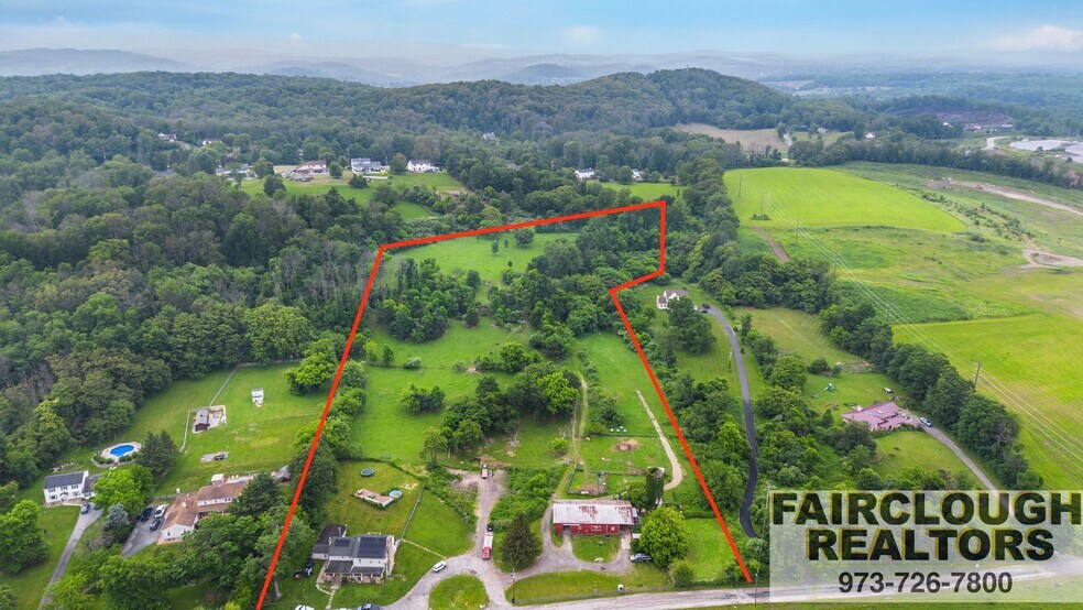 42 Pond School Rd, Sussex, NJ à vendre - Photo principale – Image 1 sur 17