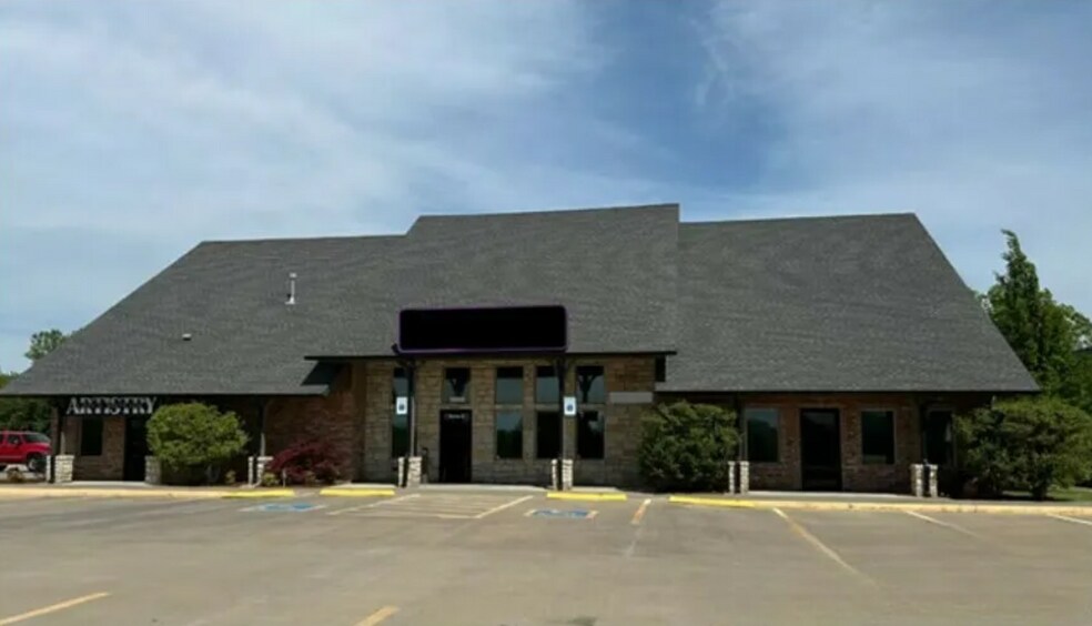 14800 S Western Ave, Oklahoma City, OK à louer - Photo principale – Image 1 sur 8