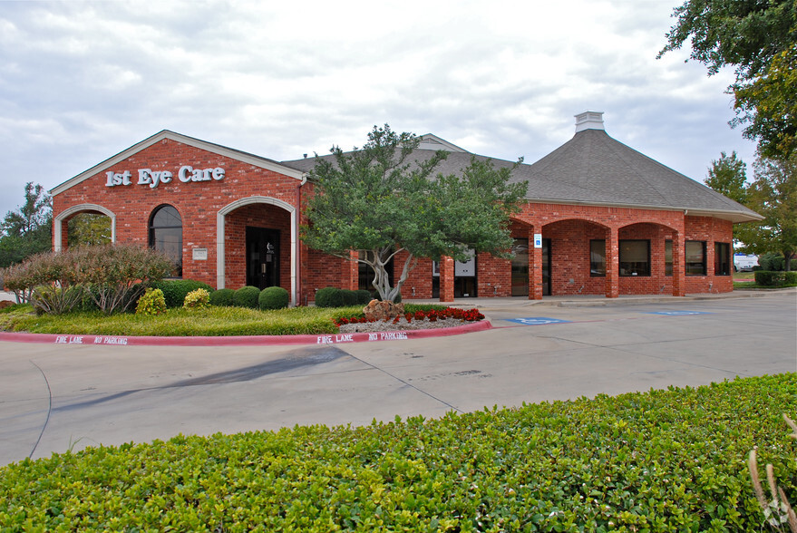 3963 Boat Club Rd, Lake Worth, TX à vendre - Photo de l’immeuble – Image 3 sur 38