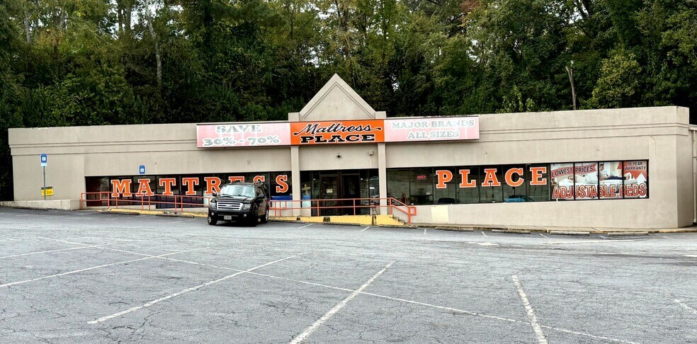 884 Pierce Ave, Macon-Bibb, GA à louer - Photo principale – Image 1 sur 5