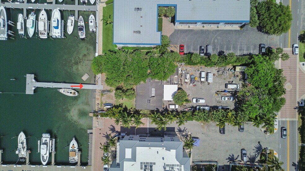 206 Lake Dr, Palm Beach Shores, FL à vendre - Photo de l’immeuble – Image 3 sur 11
