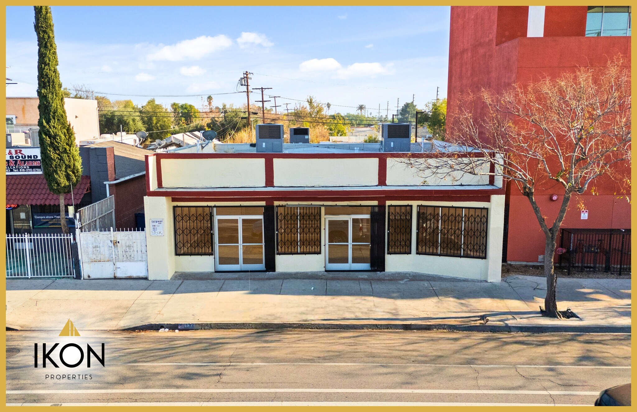 13416 Van Nuys Blvd, Pacoima, CA à louer Photo principale– Image 1 sur 9