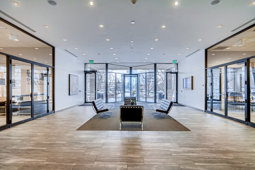 7900 E Union Ave, Denver, CO à louer - Photo de l’immeuble – Image 2 sur 9