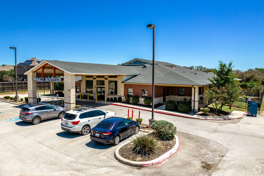 19730 Bulverde Rd, San Antonio, TX à louer - Photo principale – Image 1 sur 4