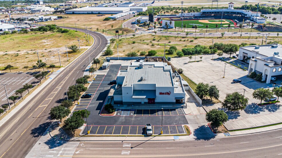 2331 Endeavor, Laredo, TX à vendre - Photo de l’immeuble – Image 3 sur 16