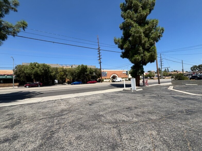 20941-20945 Devonshire St, Chatsworth, CA à louer - Photo de l’immeuble – Image 2 sur 28