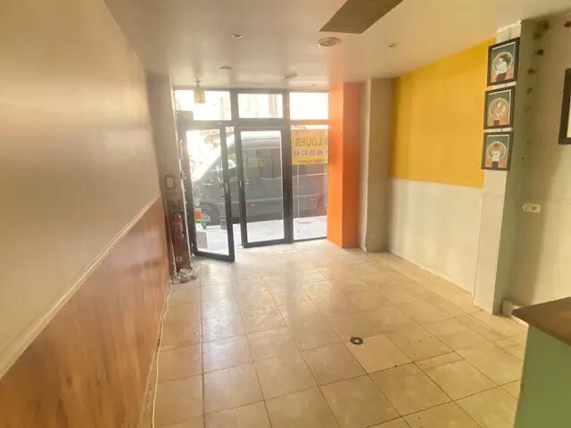 Local commercial dans Paris à louer - Photo de l’immeuble – Image 2 sur 5