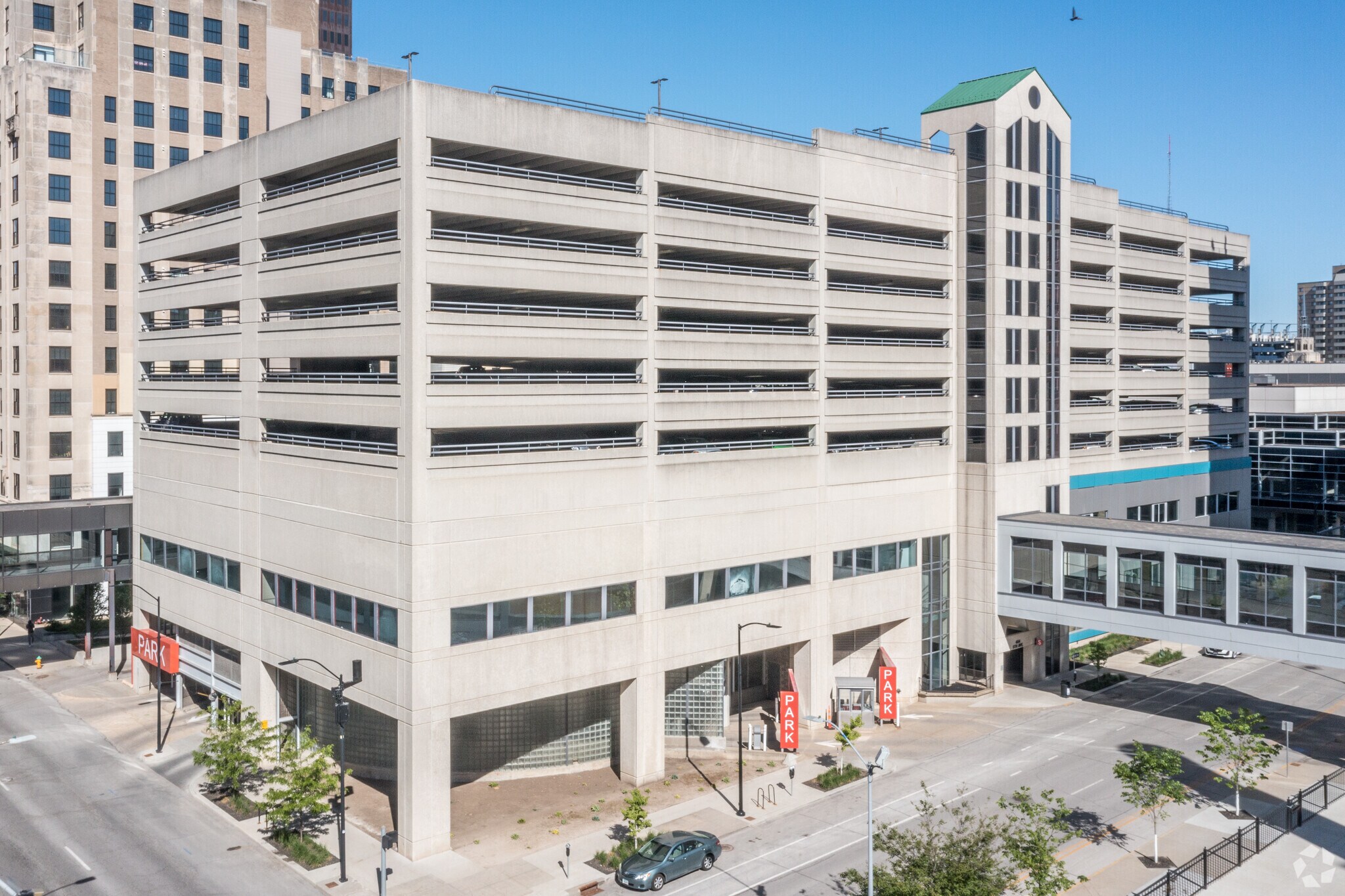 500 Grand Ave, Des Moines, IA à louer Photo principale– Image 1 sur 18