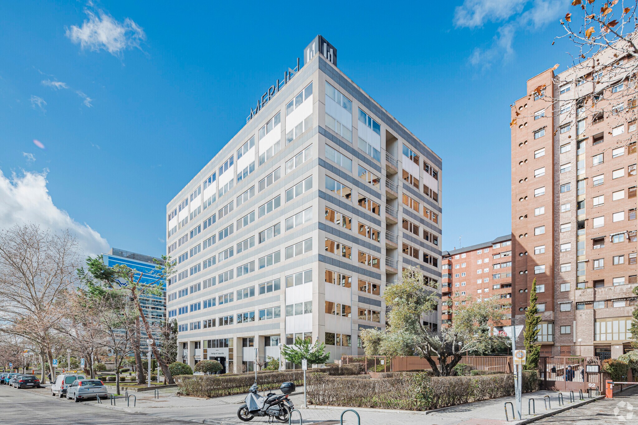 Calle Santiago de Compostela, 94, Madrid, Madrid à louer Photo de l’immeuble– Image 1 sur 9