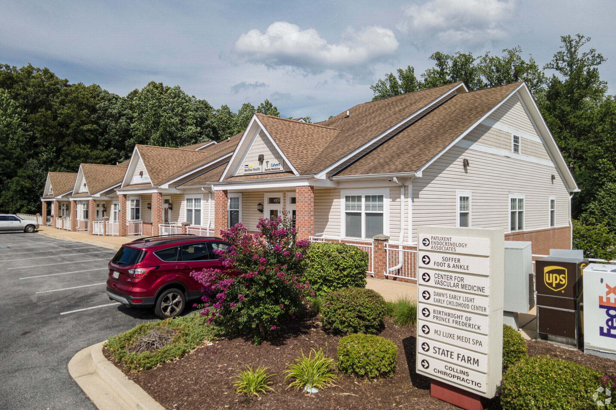 301-306 Steeple Chase Dr, Prince Frederick, MD à vendre Photo principale– Image 1 sur 5