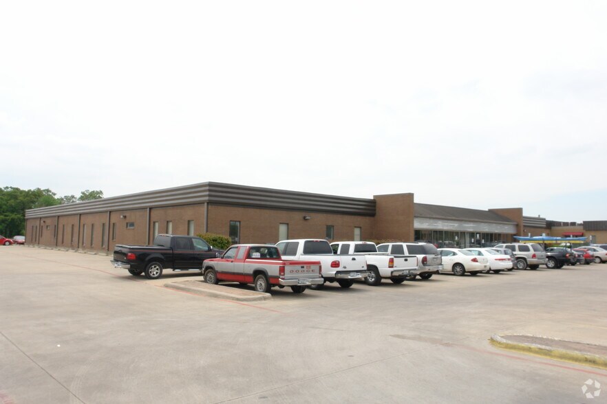 3612 E McKinney St, Denton, TX à vendre - Photo de l’immeuble – Image 3 sur 6