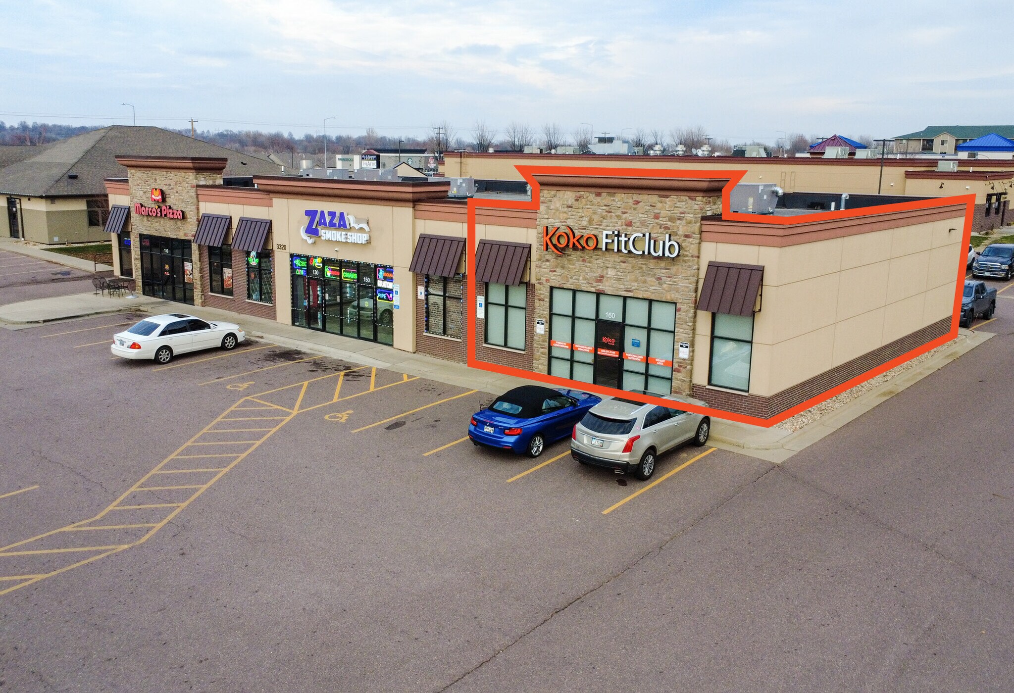 3320 S Sycamore Ave, Sioux Falls, SD à louer Photo de l’immeuble– Image 1 sur 13