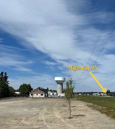 411 Miles ave, Hayden, ID à louer - Photo de l’immeuble – Image 3 sur 8