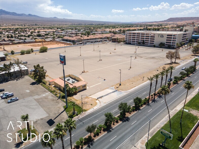 820 W Mesquite Blvd, Mesquite, NV à vendre - Photo de l’immeuble – Image 3 sur 20