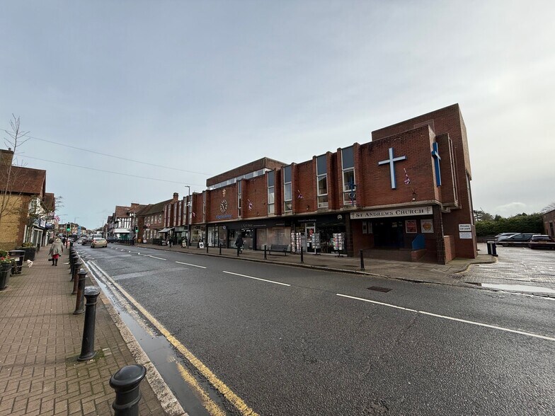 12-15 Packhorse Rd, Gerrards Cross à louer - Photo de l’immeuble – Image 2 sur 6