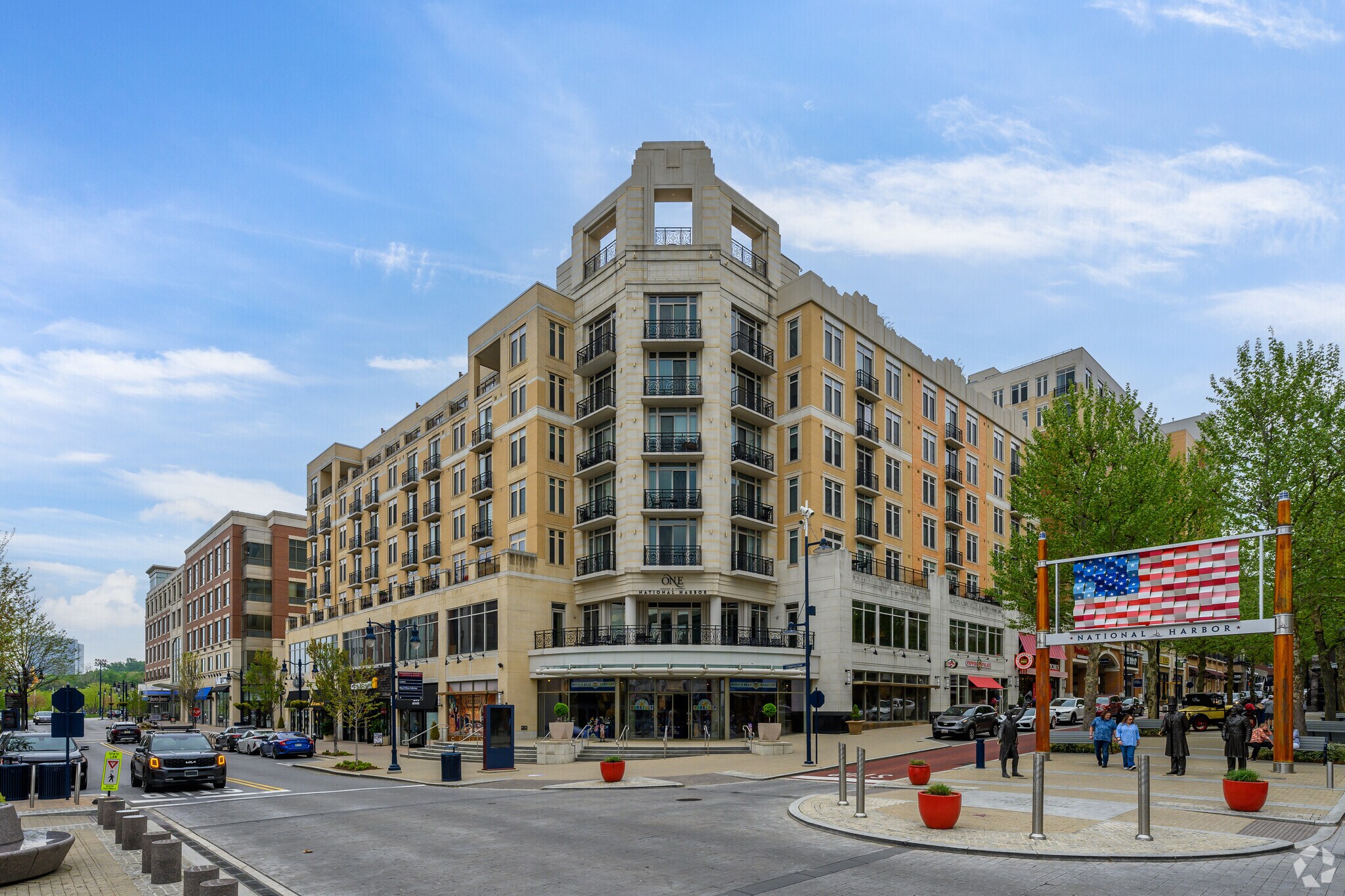 100 American Way, Oxon Hill, MD à louer Photo principale– Image 1 sur 10