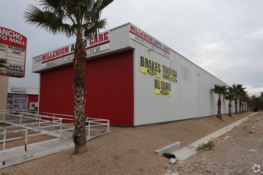 3405 N Rancho Dr, Las Vegas, NV à louer - Photo de l’immeuble – Image 3 sur 3