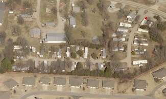 Plus de détails pour 1326 E 9th St, Mountain Home, AR - Logement à vendre