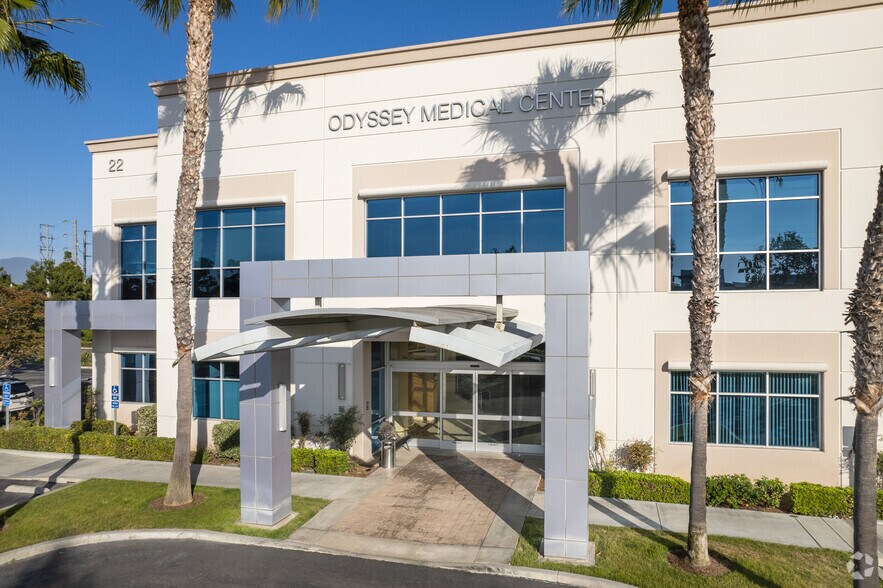 22 Odyssey, Irvine, CA à vendre - Photo de l’immeuble – Image 3 sur 9