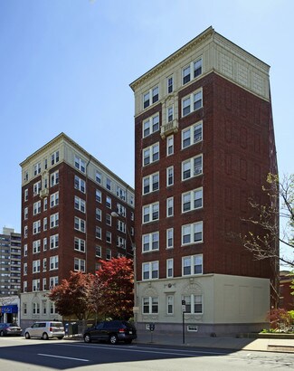Plus de détails pour 1397-1401 Beacon St, Brookline, MA - Logement à vendre