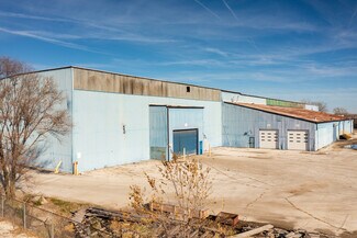 Plus de détails pour 300 E Joe Orr Rd, Chicago Heights, IL - Industriel/Logistique à vendre