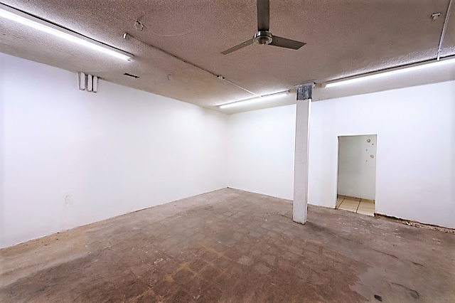 10821-10859 Oxnard St, North Hollywood, CA à louer Photo intérieure– Image 1 sur 4