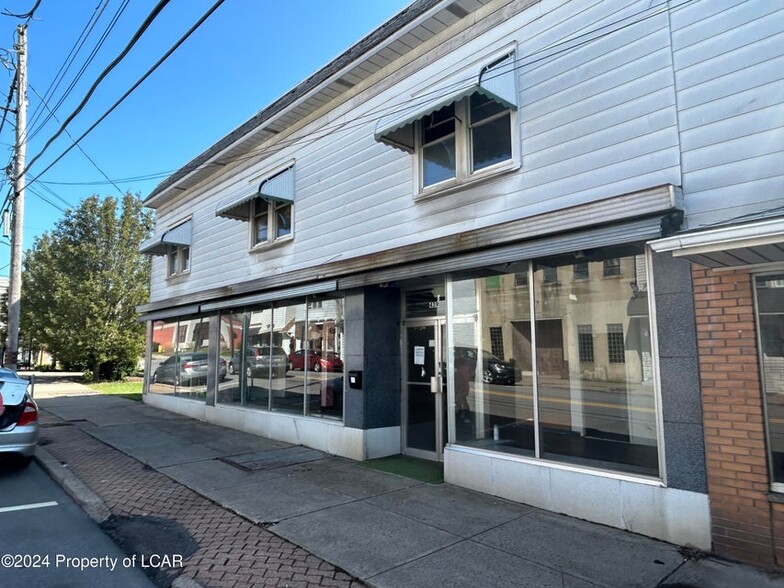 437-443 Centre Street St, Freeland, PA à vendre - Photo de l’immeuble – Image 3 sur 26