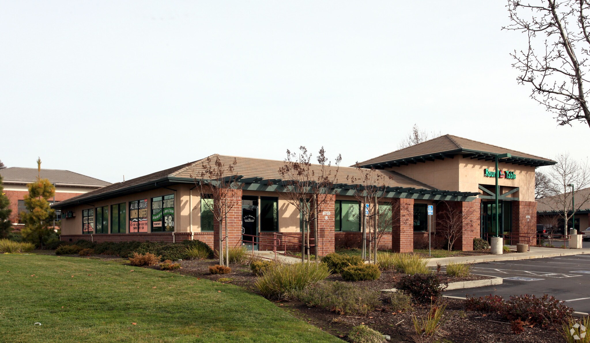 8755 Sierra College Blvd, Roseville, CA à louer Photo principale– Image 1 sur 5