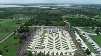 Plus de détails pour 2630 FM 517 S, San Leon, TX - Spécialisé à vendre