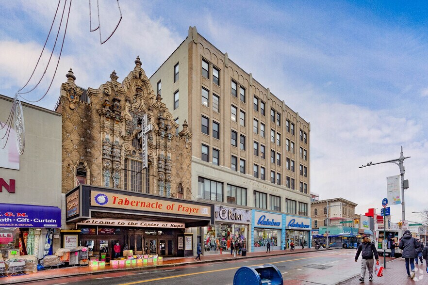 16519-16525 Jamaica Ave, Jamaica, NY à louer - Photo de l’immeuble – Image 2 sur 7