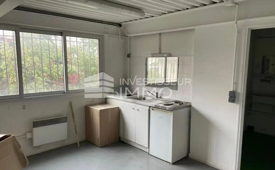 Local d’activités dans Montreuil à louer - Photo intérieure – Image 3 sur 5