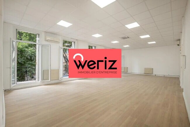 Plus de détails pour Bureau à vendre