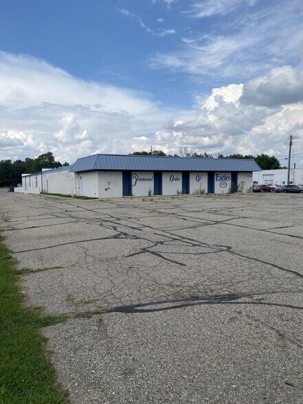 4700 N Grand River Ave, Lansing, MI à vendre - Photo de l’immeuble – Image 2 sur 7